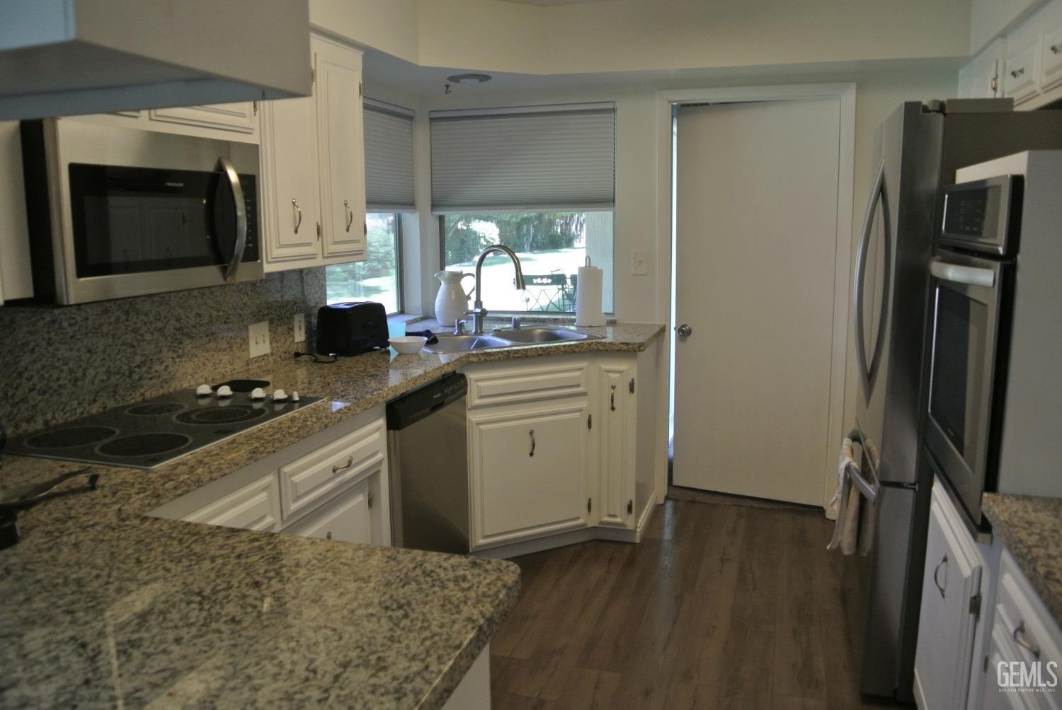 5804 Cypress Point Drive — photo 9