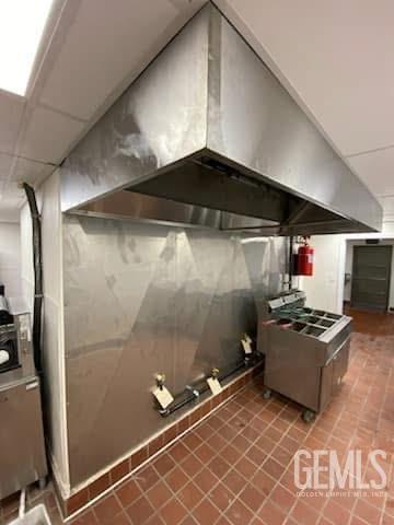 2200 Brundage Lane — photo 5