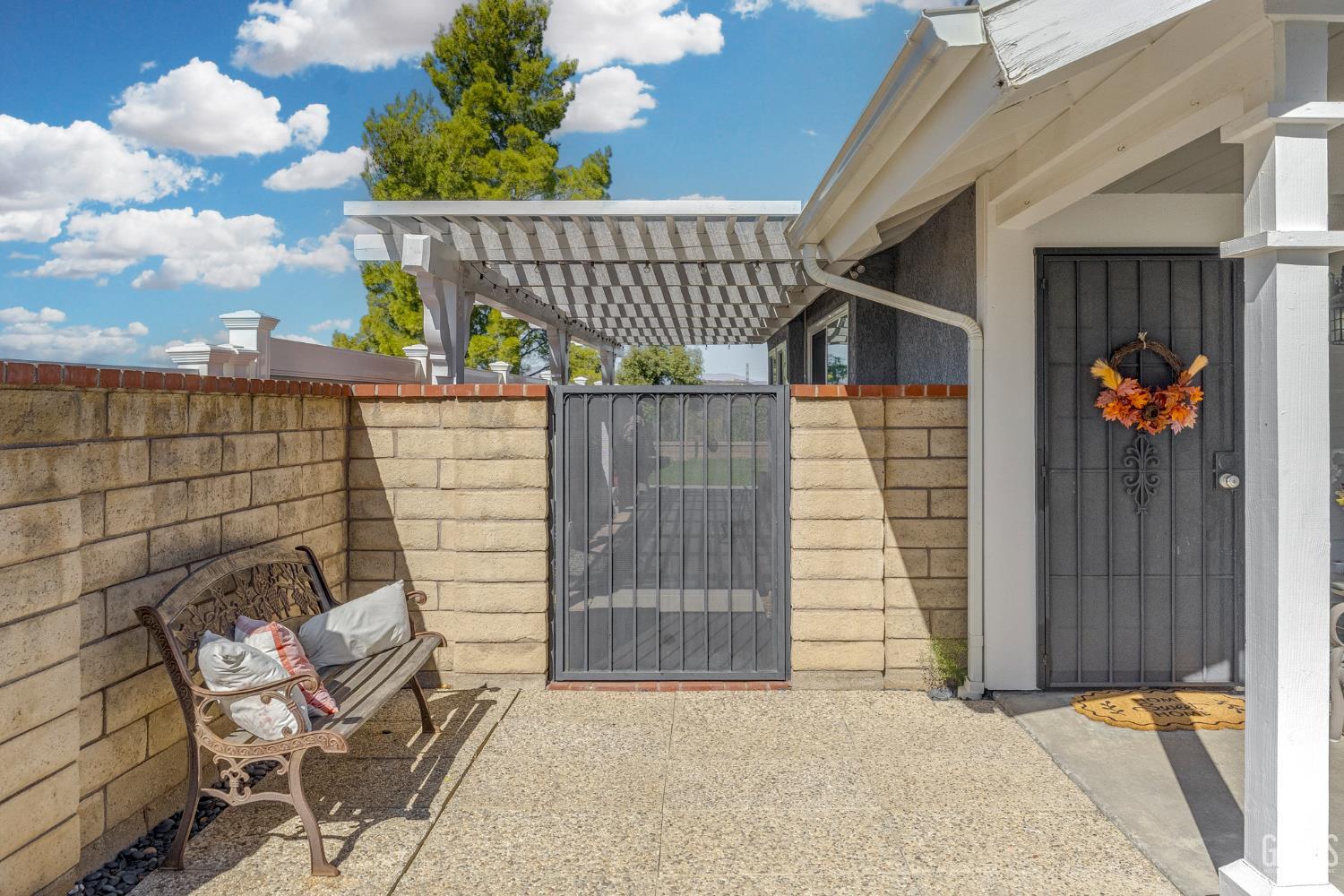 27829 Carnegie Avenue, Santa Clarita, CA 91350 — photo 8