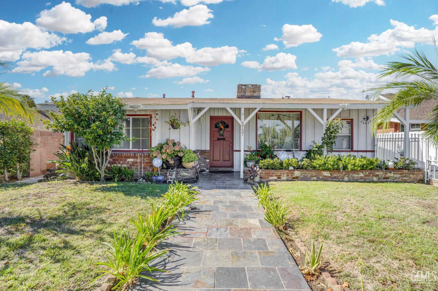 5737 Denny Avenue, North Hollywood, CA 91601 — photo 1