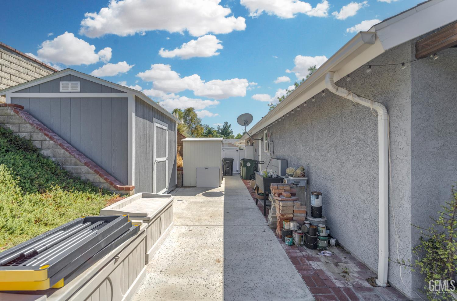 27829 Carnegie Avenue, Santa Clarita, CA 91350 — photo 43