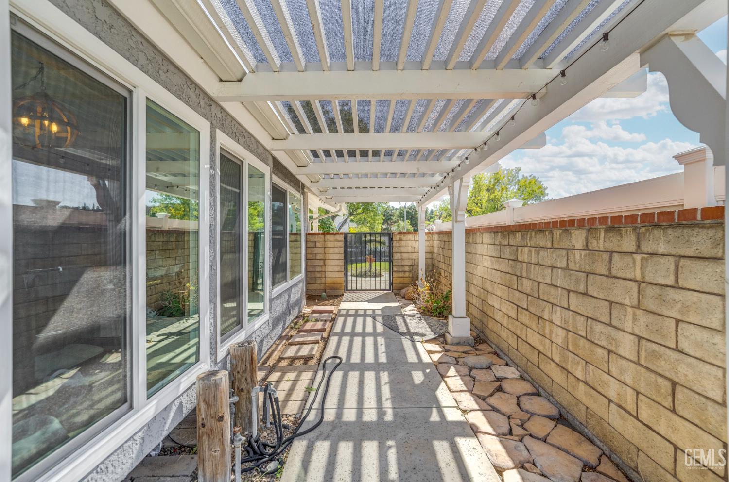 27829 Carnegie Avenue, Santa Clarita, CA 91350 — photo 37