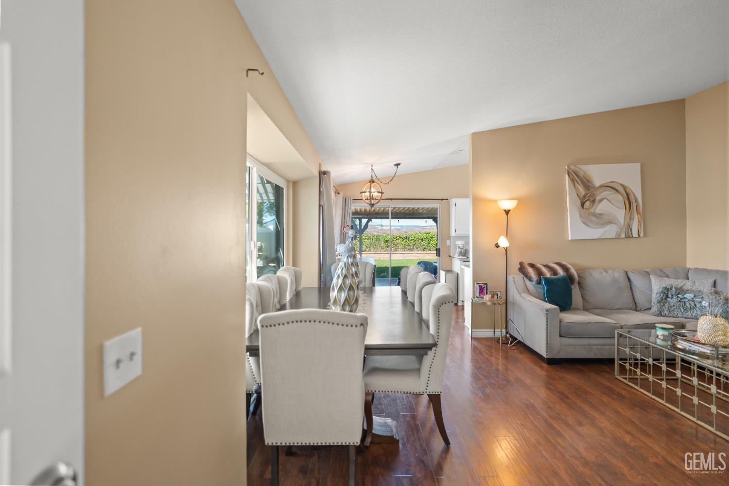 27829 Carnegie Avenue, Santa Clarita, CA 91350 — photo 12