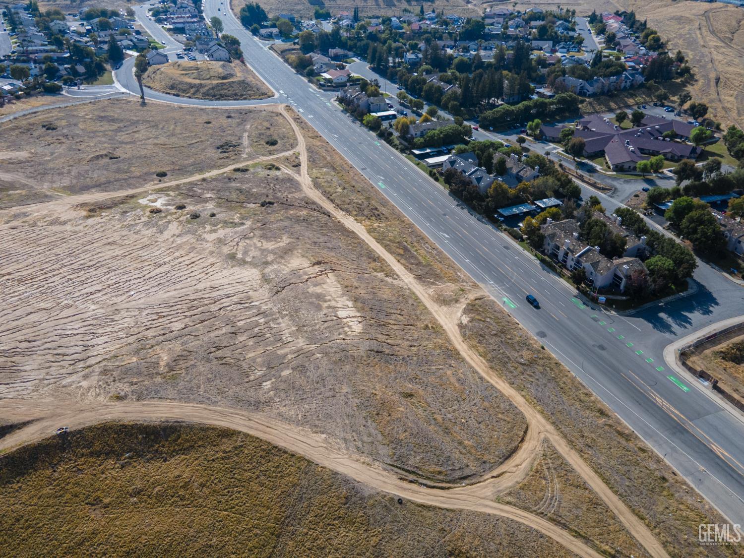 6215 Fairfax Road — photo 14