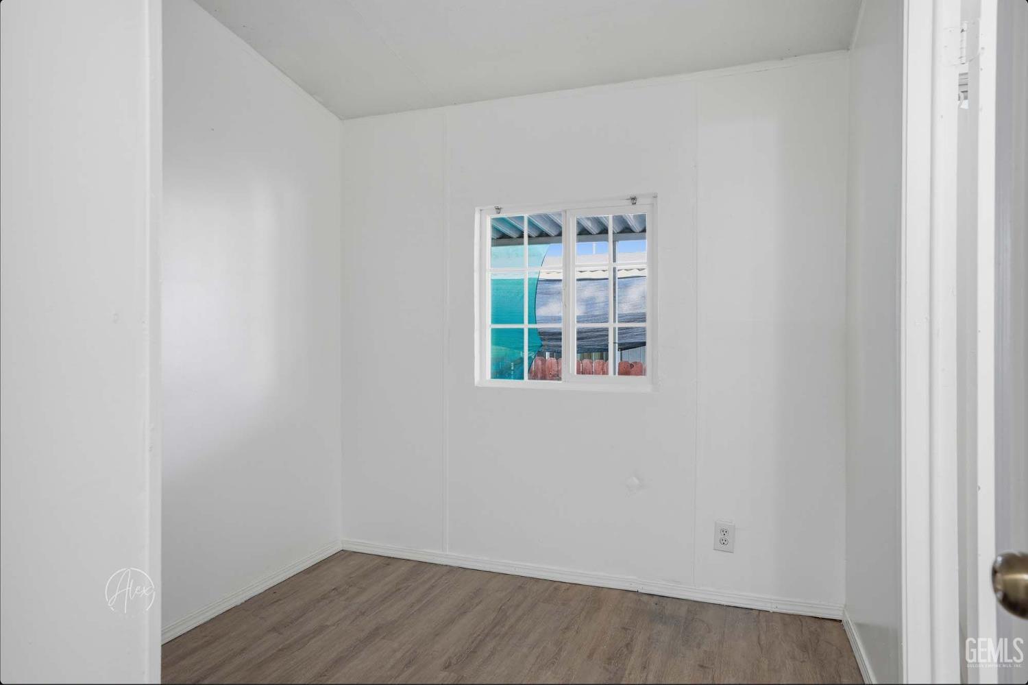 6601 Eucalyptus Drive — photo 13