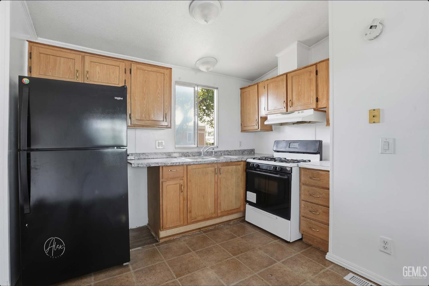 6601 Eucalyptus Drive — photo 7