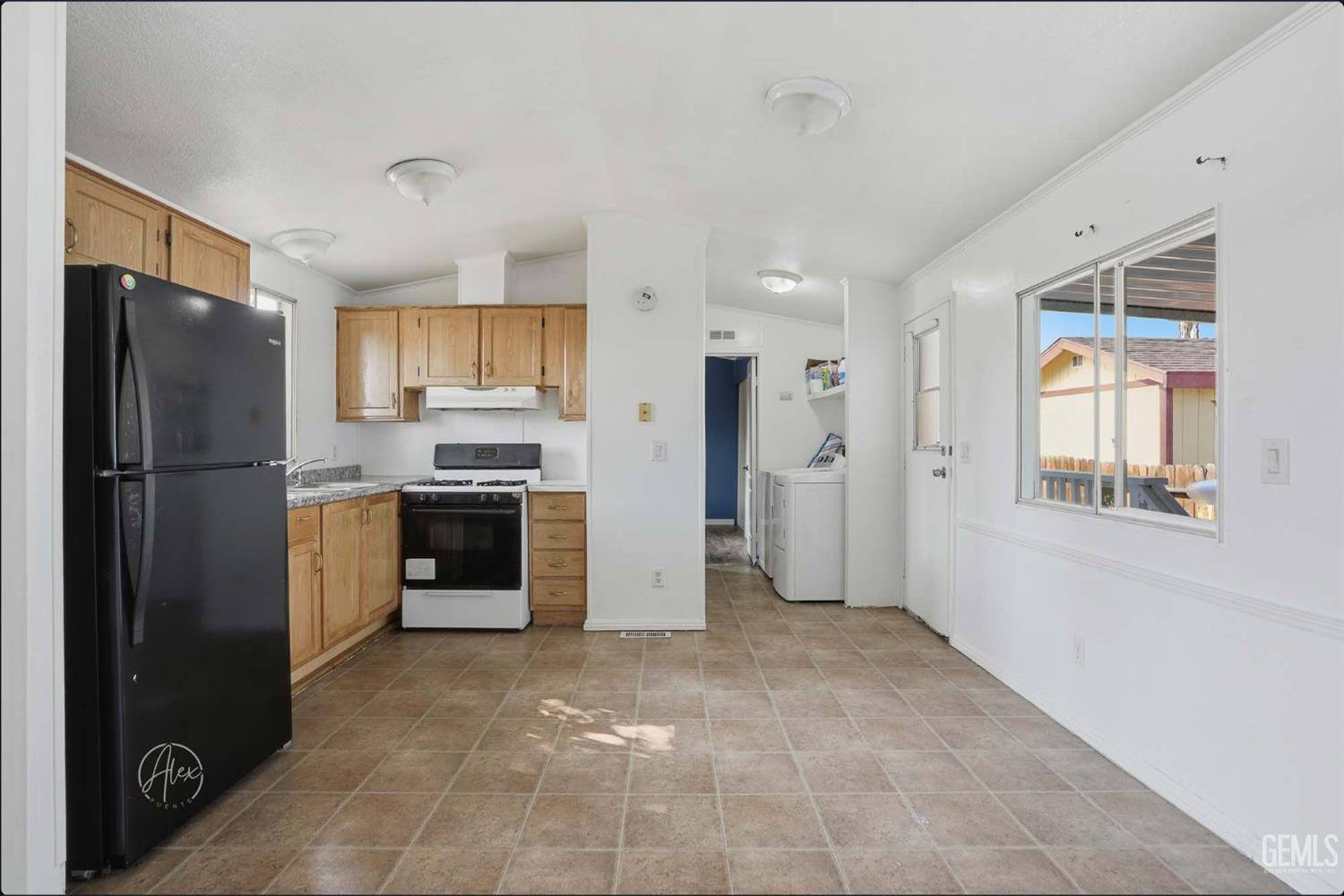 6601 Eucalyptus Drive — photo 6