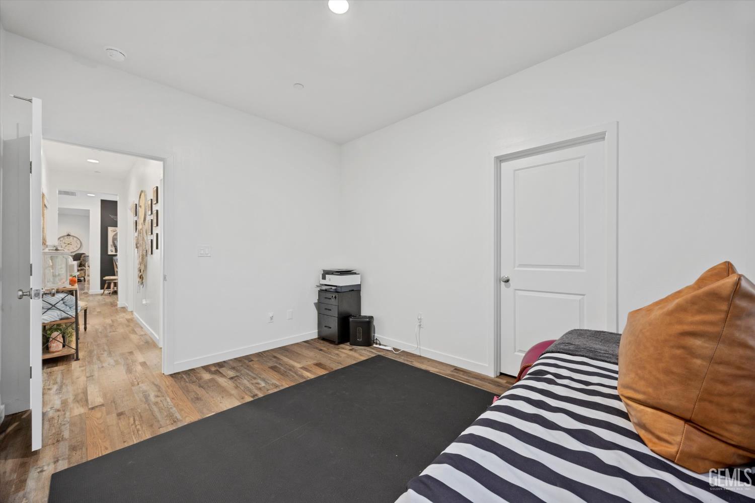 7600 Emerald Green Avenue — photo 32