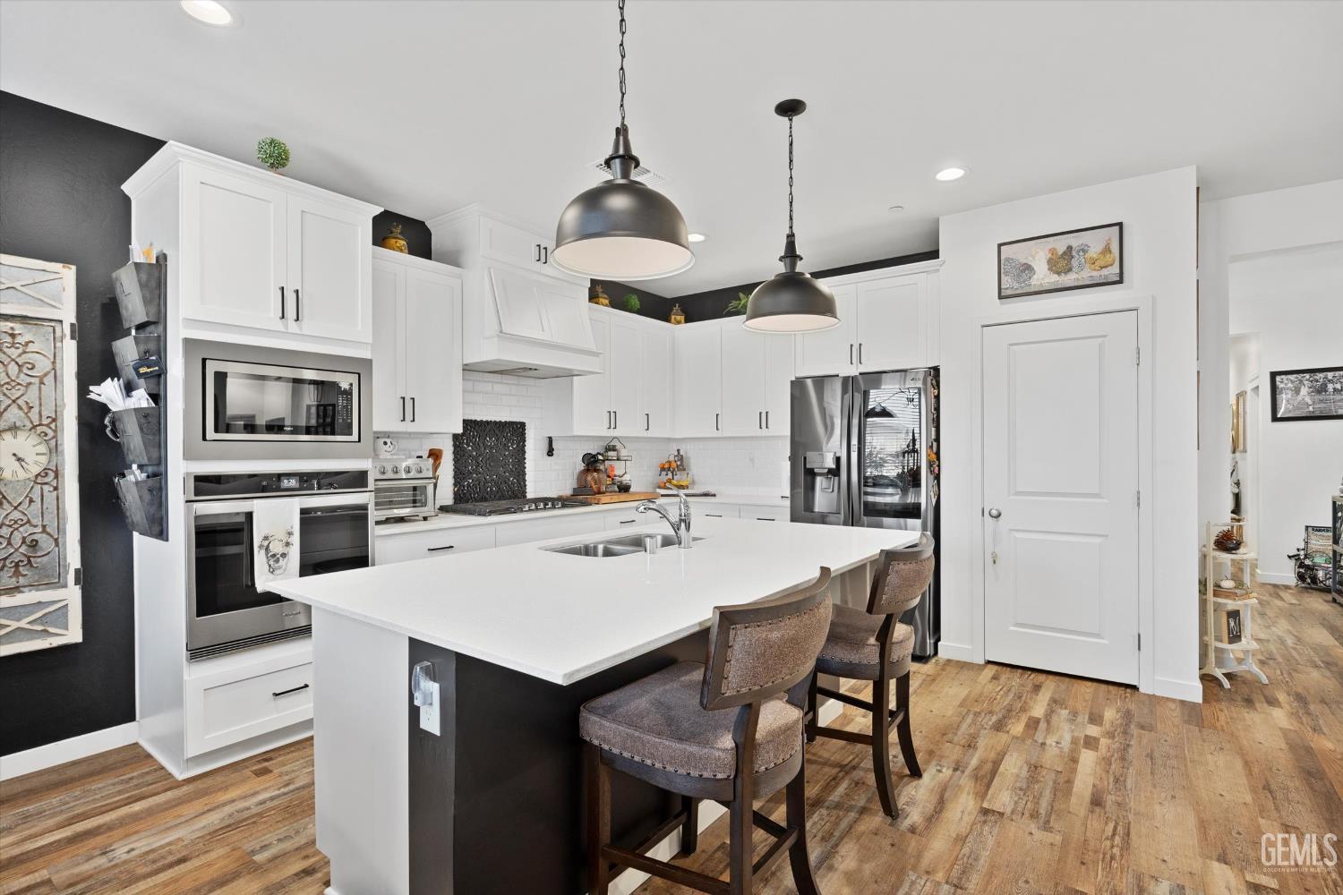 7600 Emerald Green Avenue — photo 16