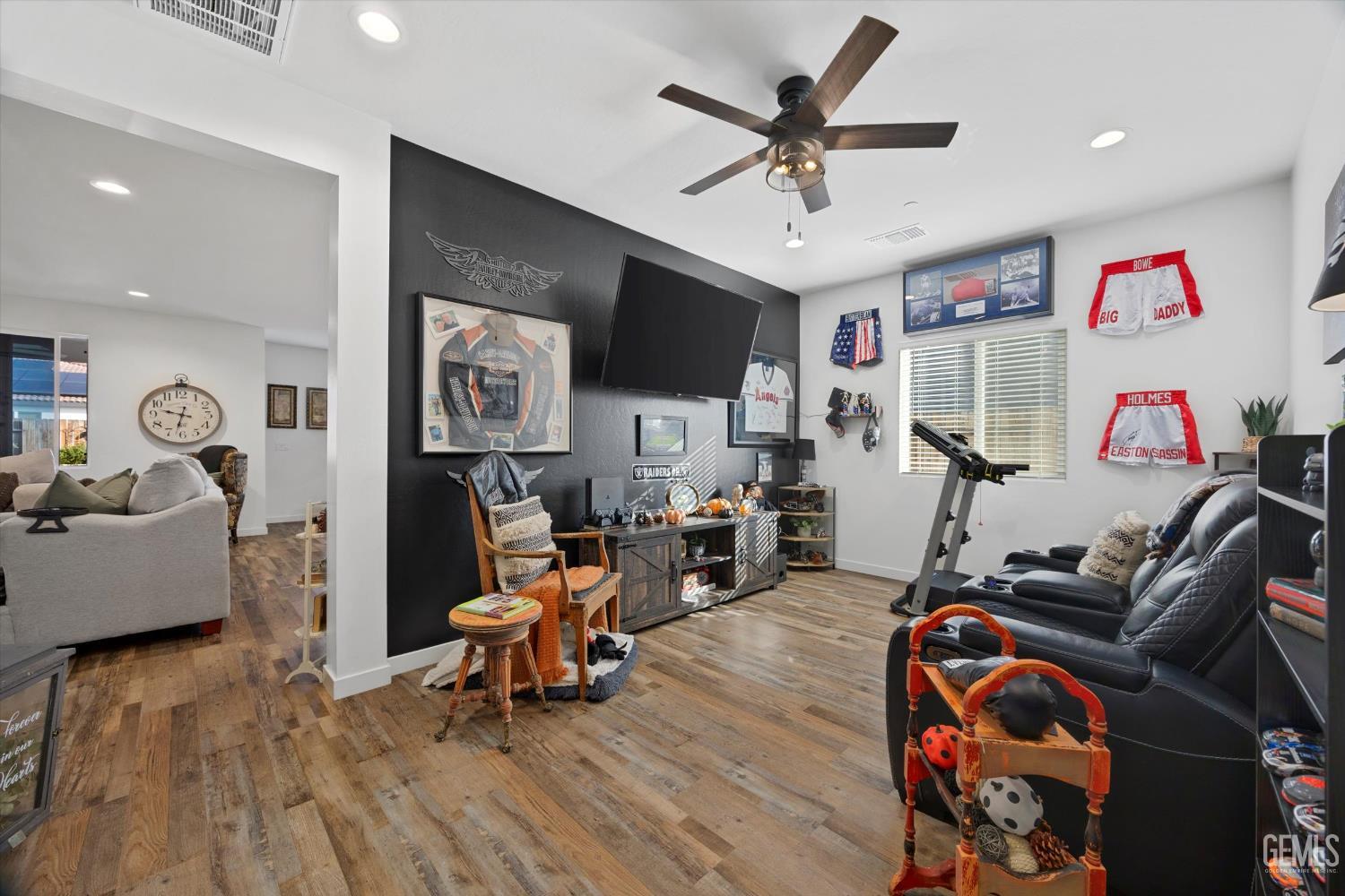 7600 Emerald Green Avenue — photo 20