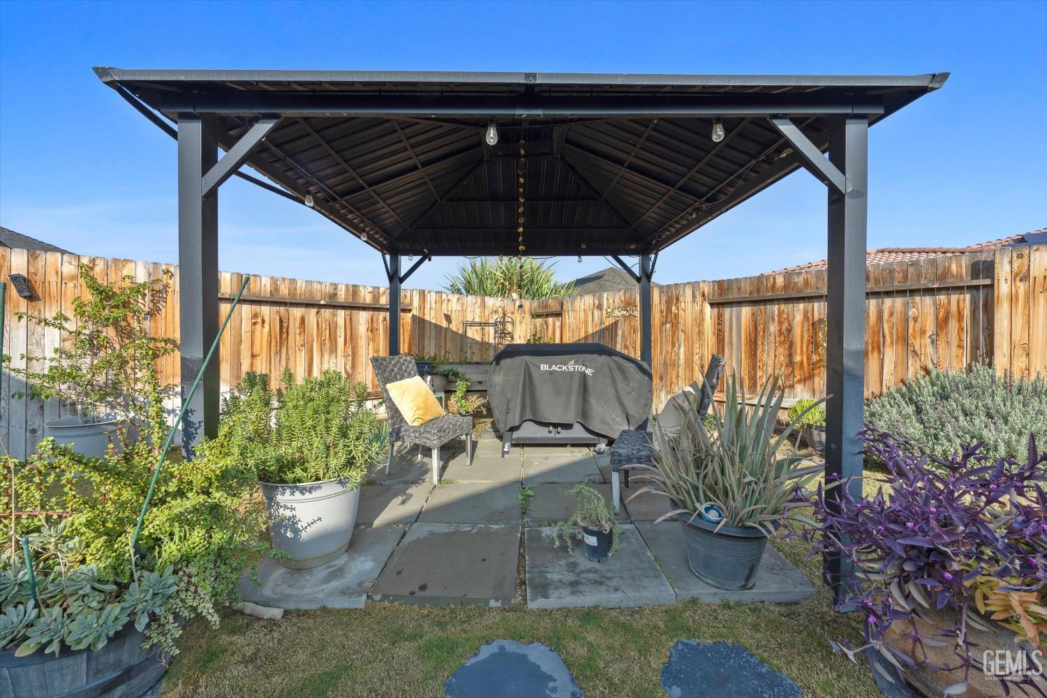 7600 Emerald Green Avenue — photo 39