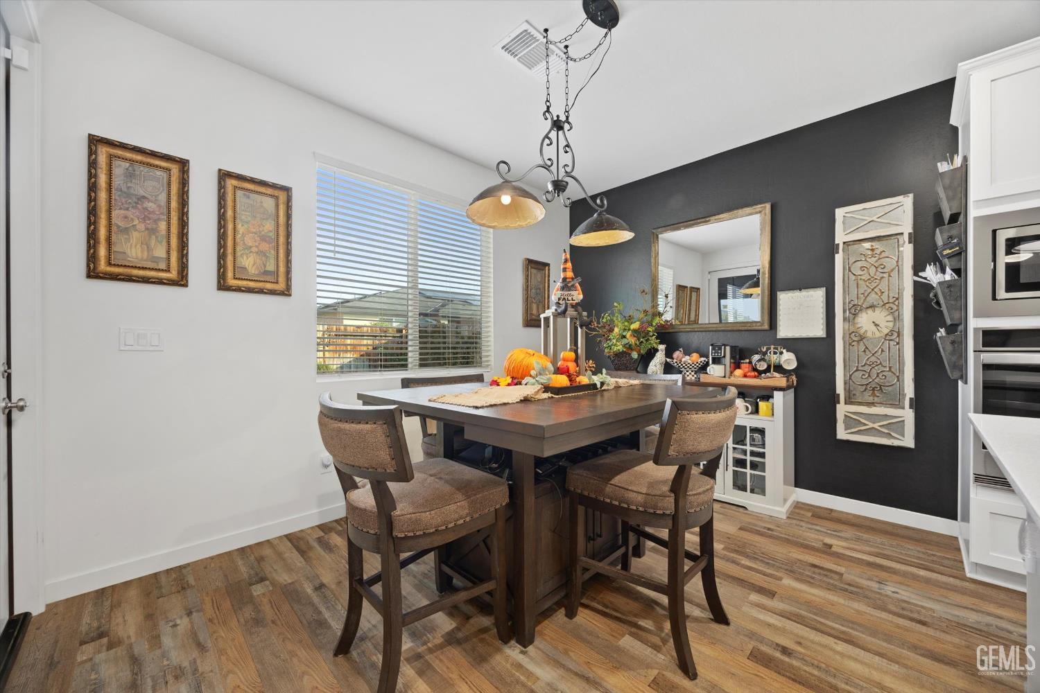 7600 Emerald Green Avenue — photo 15