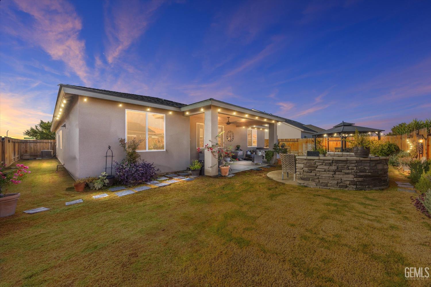 7600 Emerald Green Avenue — photo 34