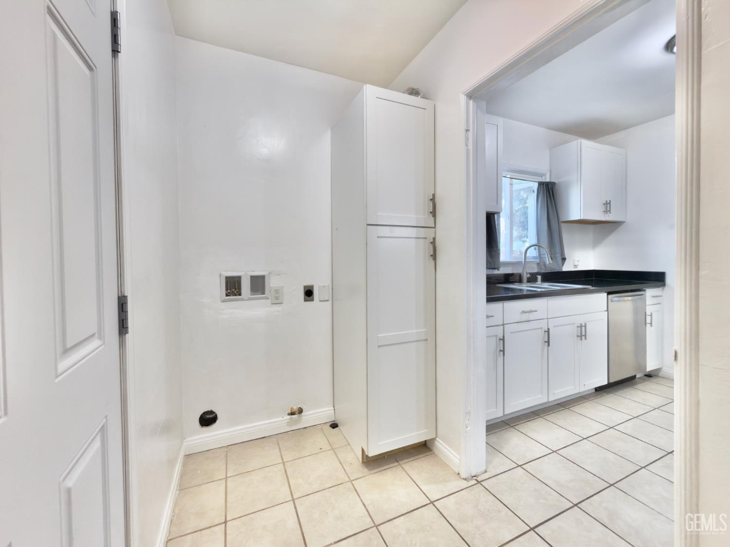618 Charlana Drive — photo 9