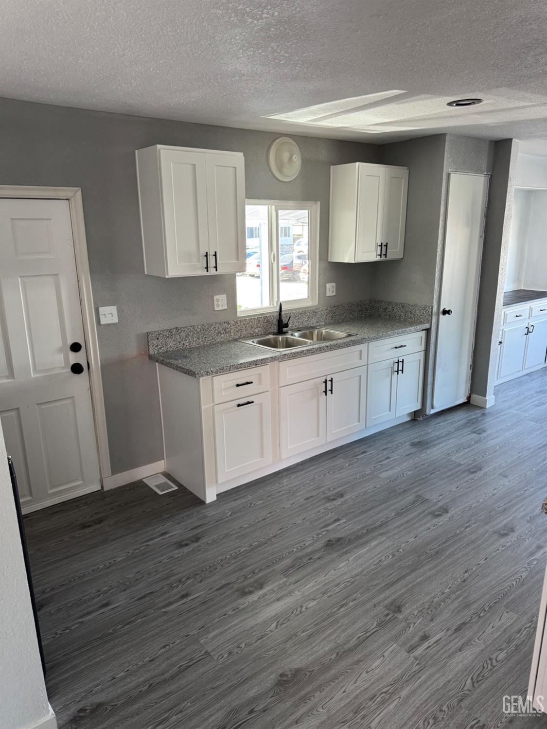 153 Hickorywood Lane — photo 3