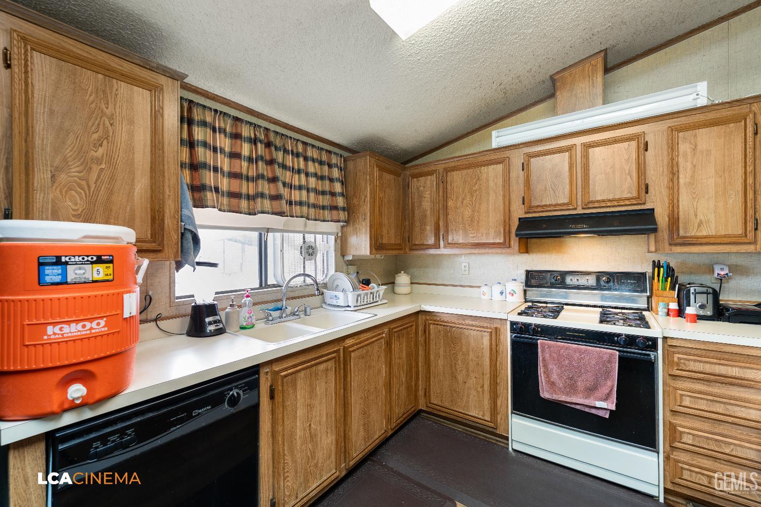 14035 Rosedale Highway — photo 11
