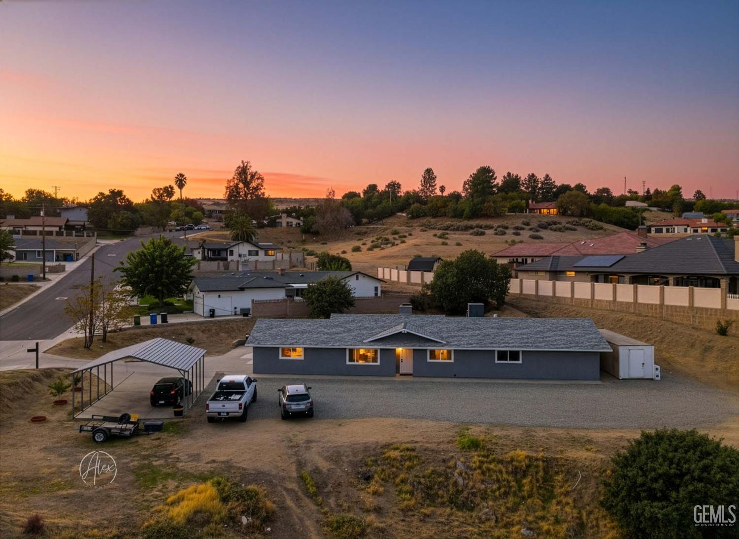 Photo of 517 Grant Terrace, Taft, CA 93268