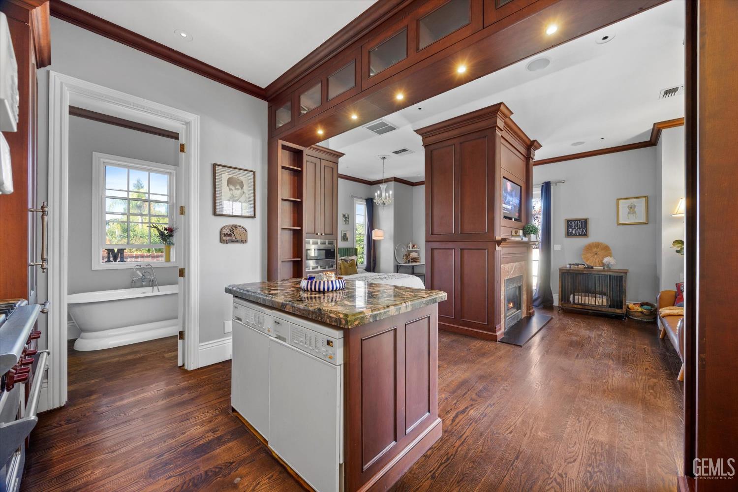 10808 Kendall Way — photo 43