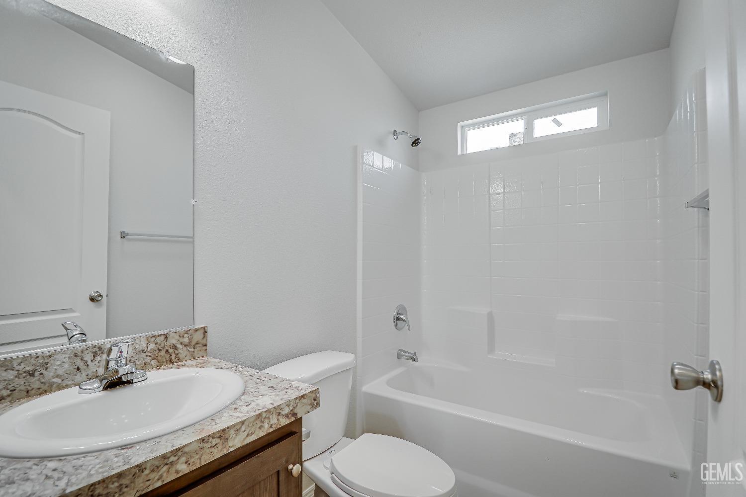14035 Rosedale Highway — photo 11