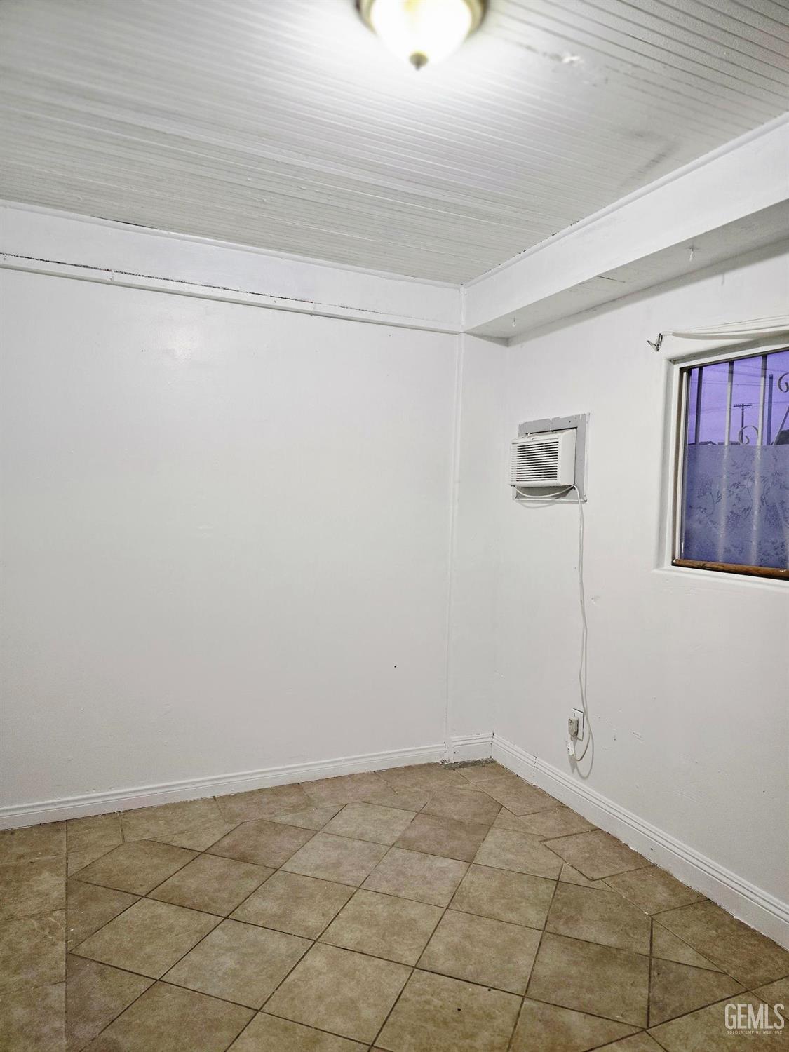 1841 Quincy Street — photo 6