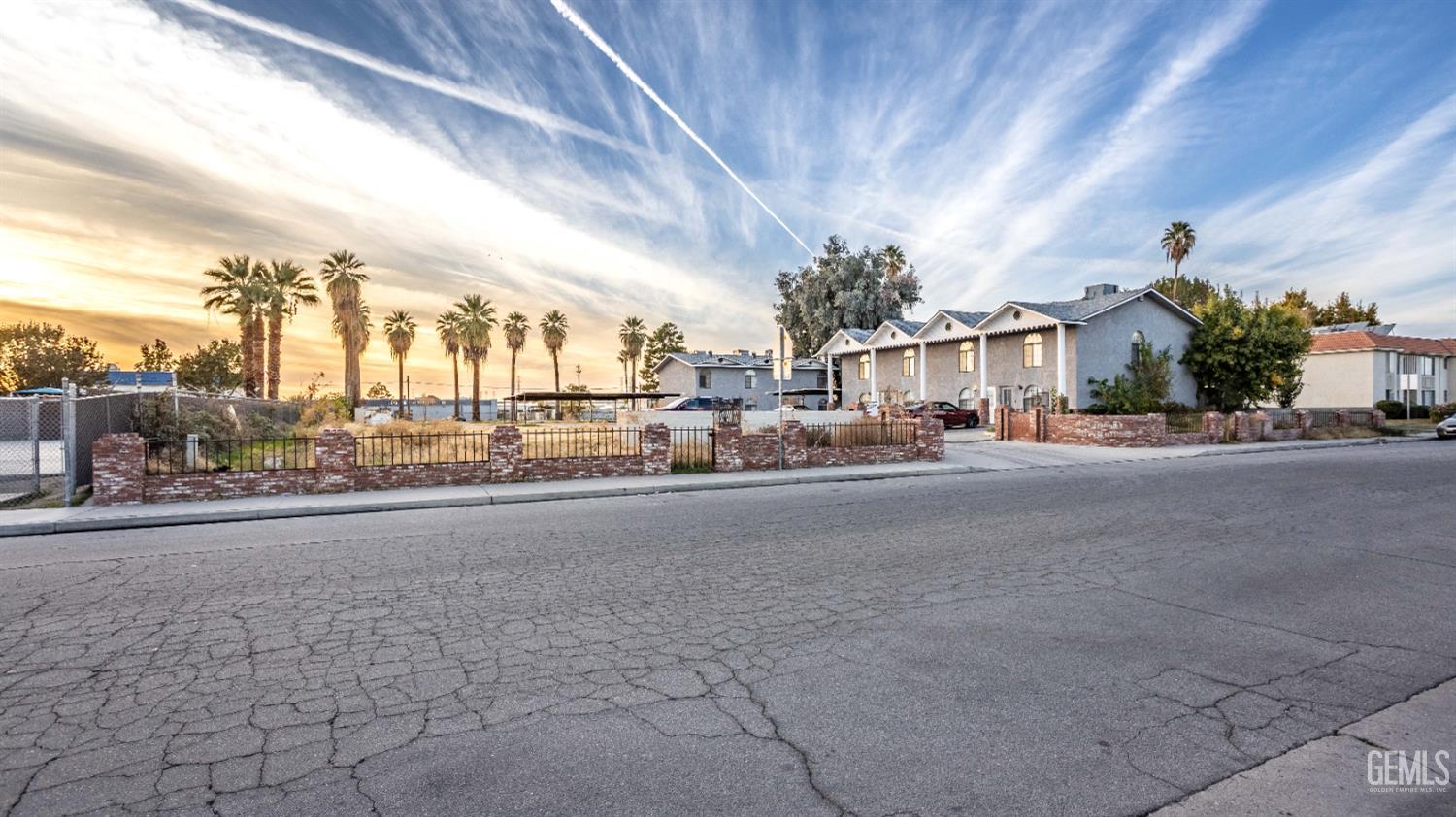 4023 O Street — photo 2