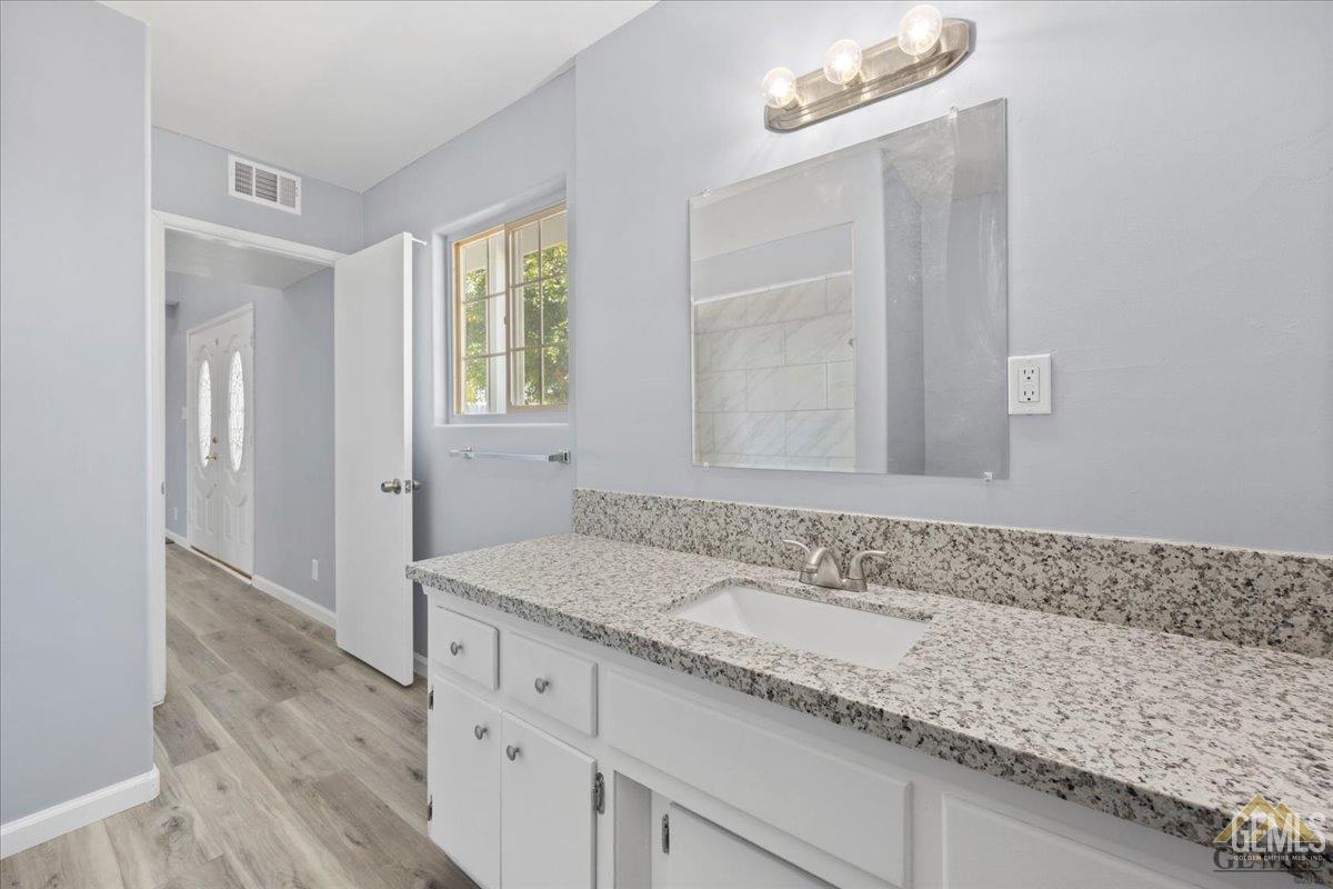 4005 Madrid Avenue — photo 10