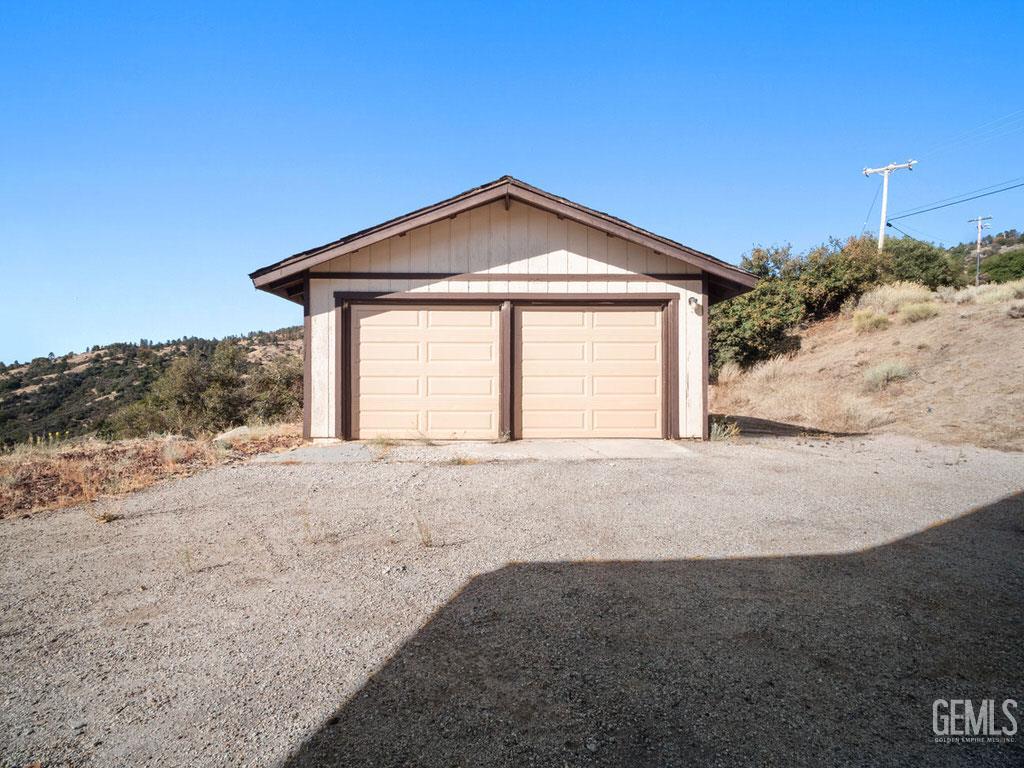 25001 Paramount Drive — photo 35
