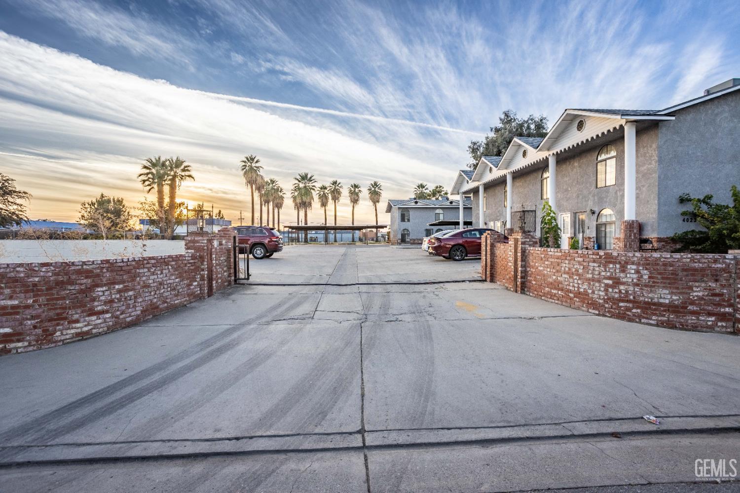 4023 O Street — photo 3