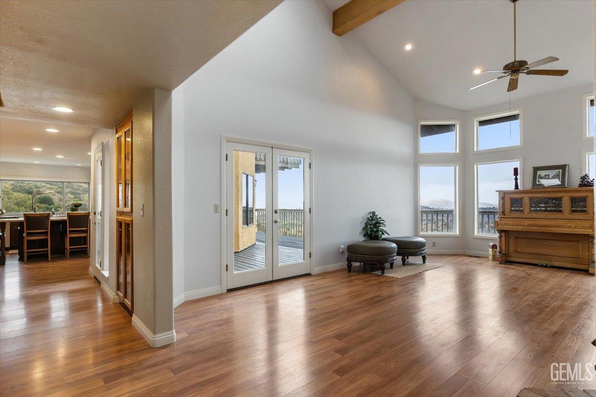 24050 Jacaranda Drive — photo 12