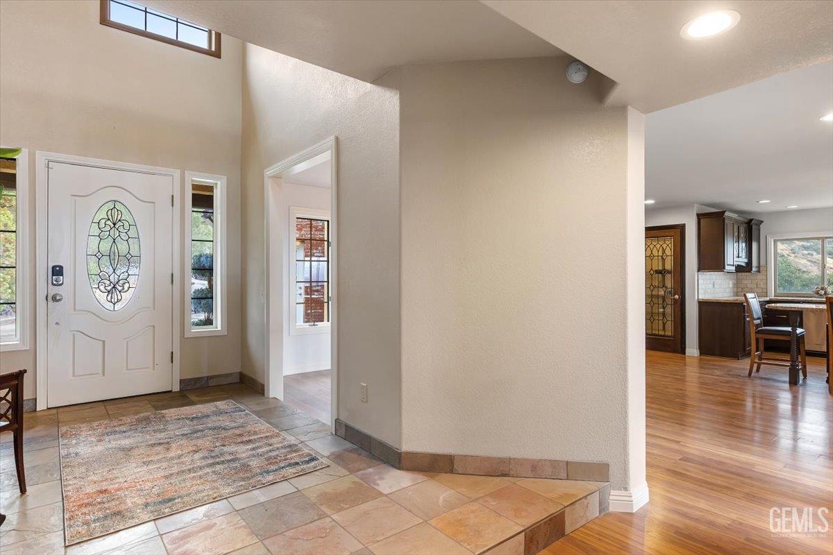 24050 Jacaranda Drive — photo 13