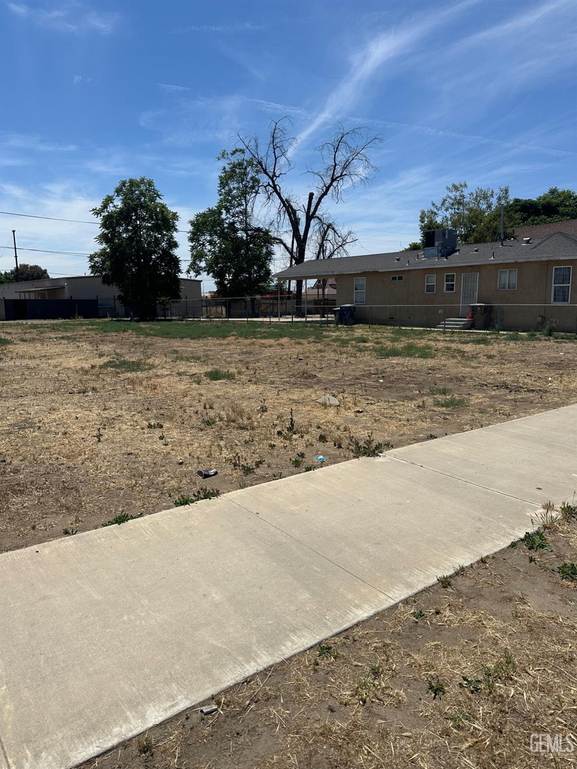 821 E Kentucky Street — photo 5