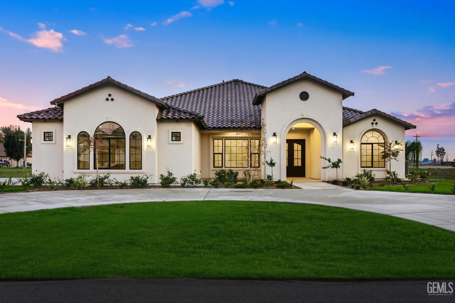 Photo of 8023 Immaculate, Bakersfield, CA 93313