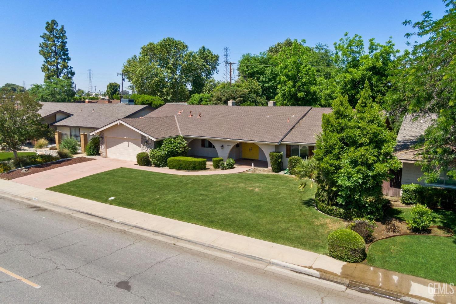 2513 Elm Street — photo 4