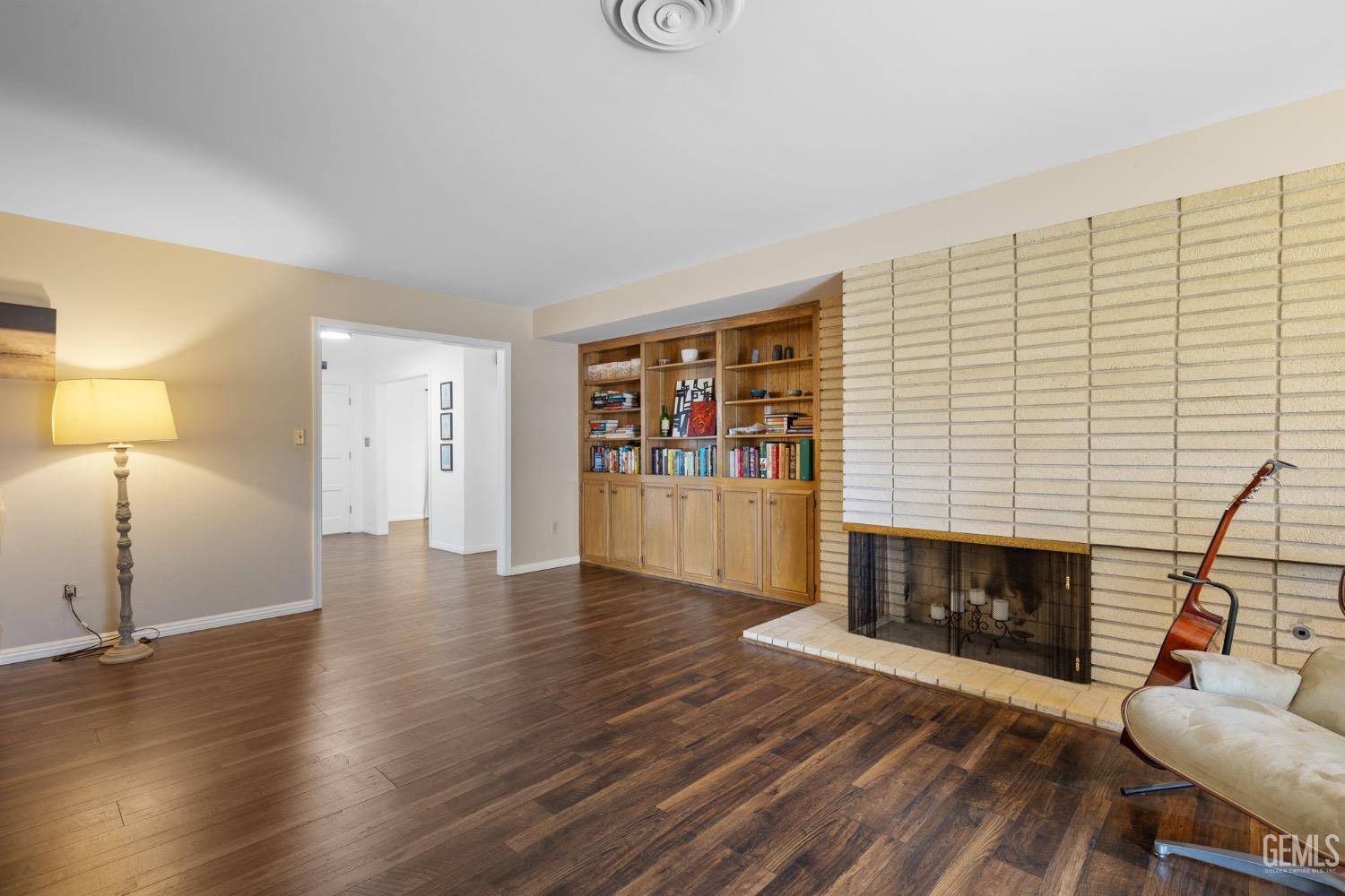 2513 Elm Street — photo 41
