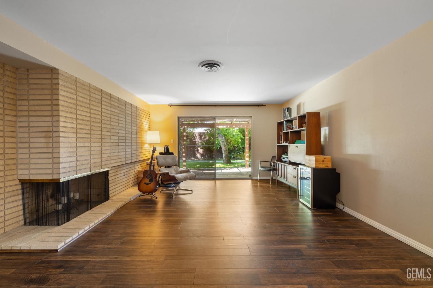 2513 Elm Street — photo 39