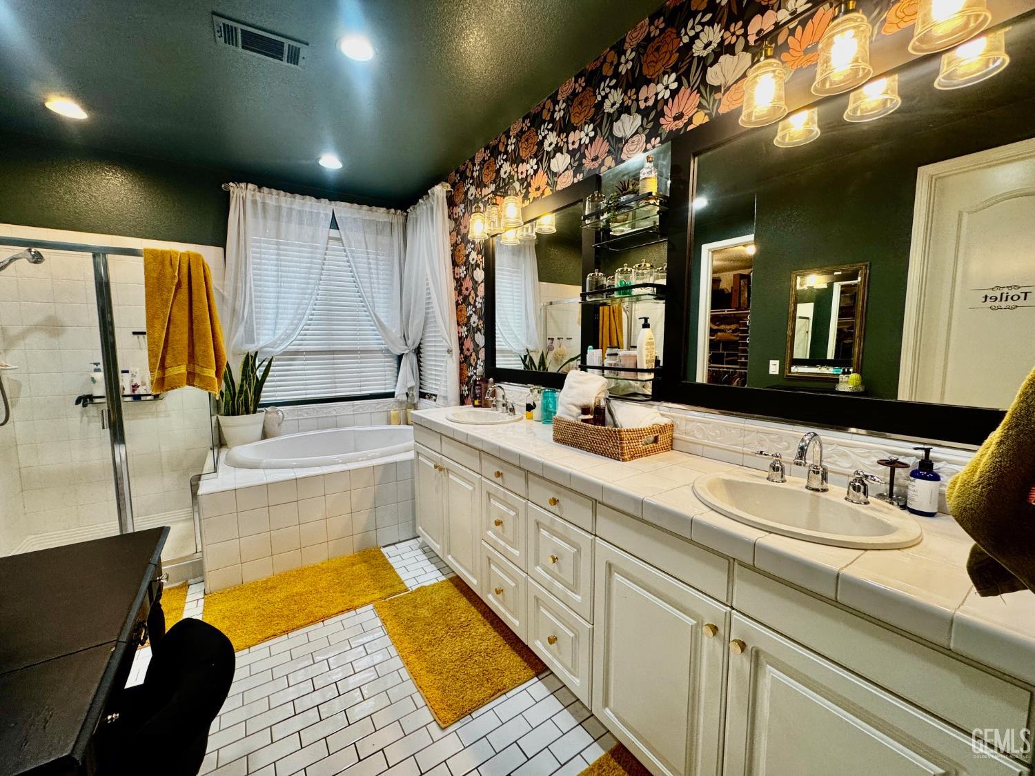 11206 Baltra Way — photo 38