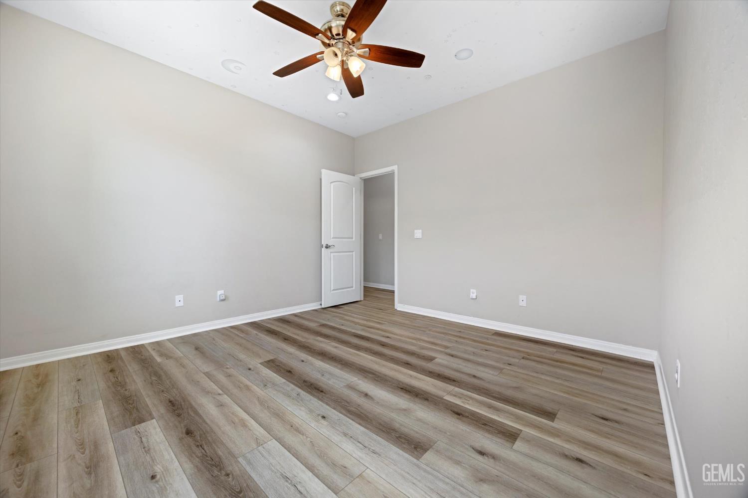 11009 Strathaven Street — photo 45