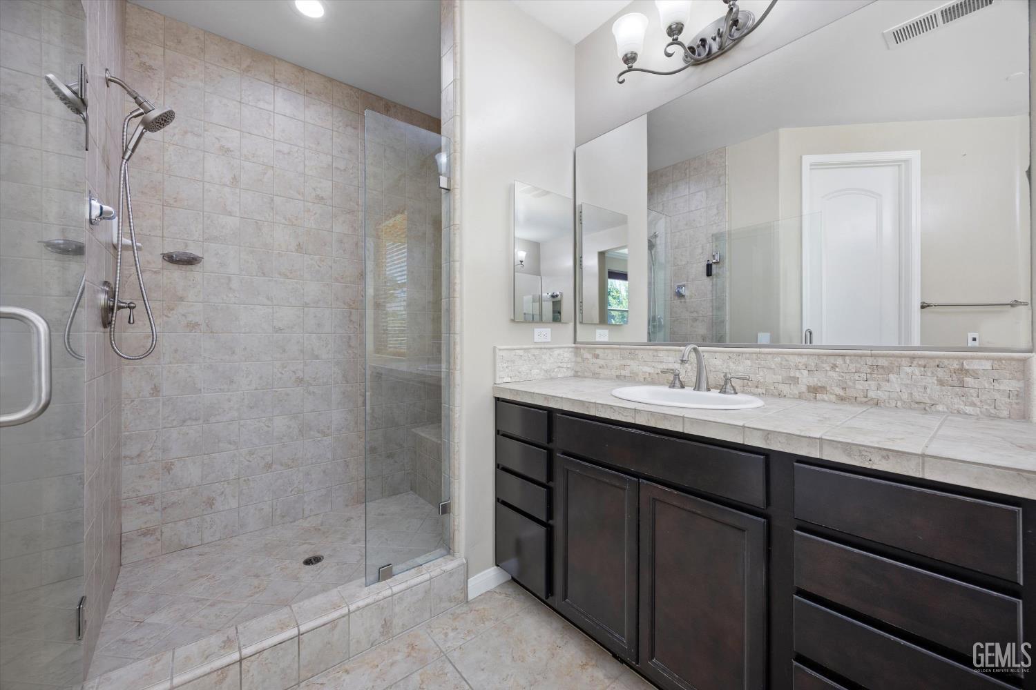 11009 Strathaven Street — photo 33