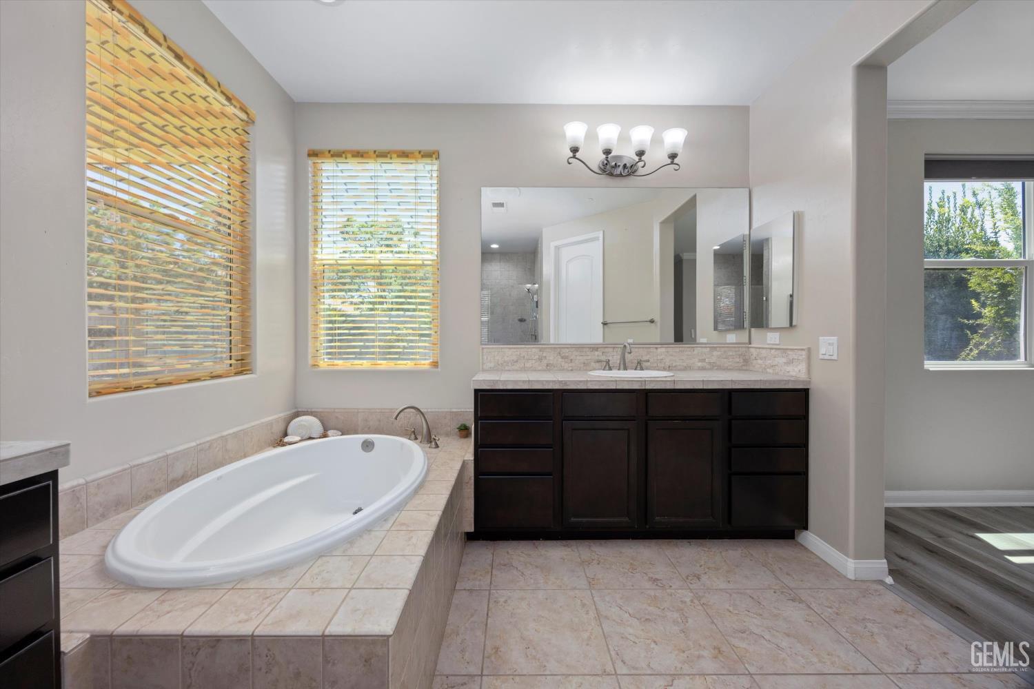 11009 Strathaven Street — photo 34