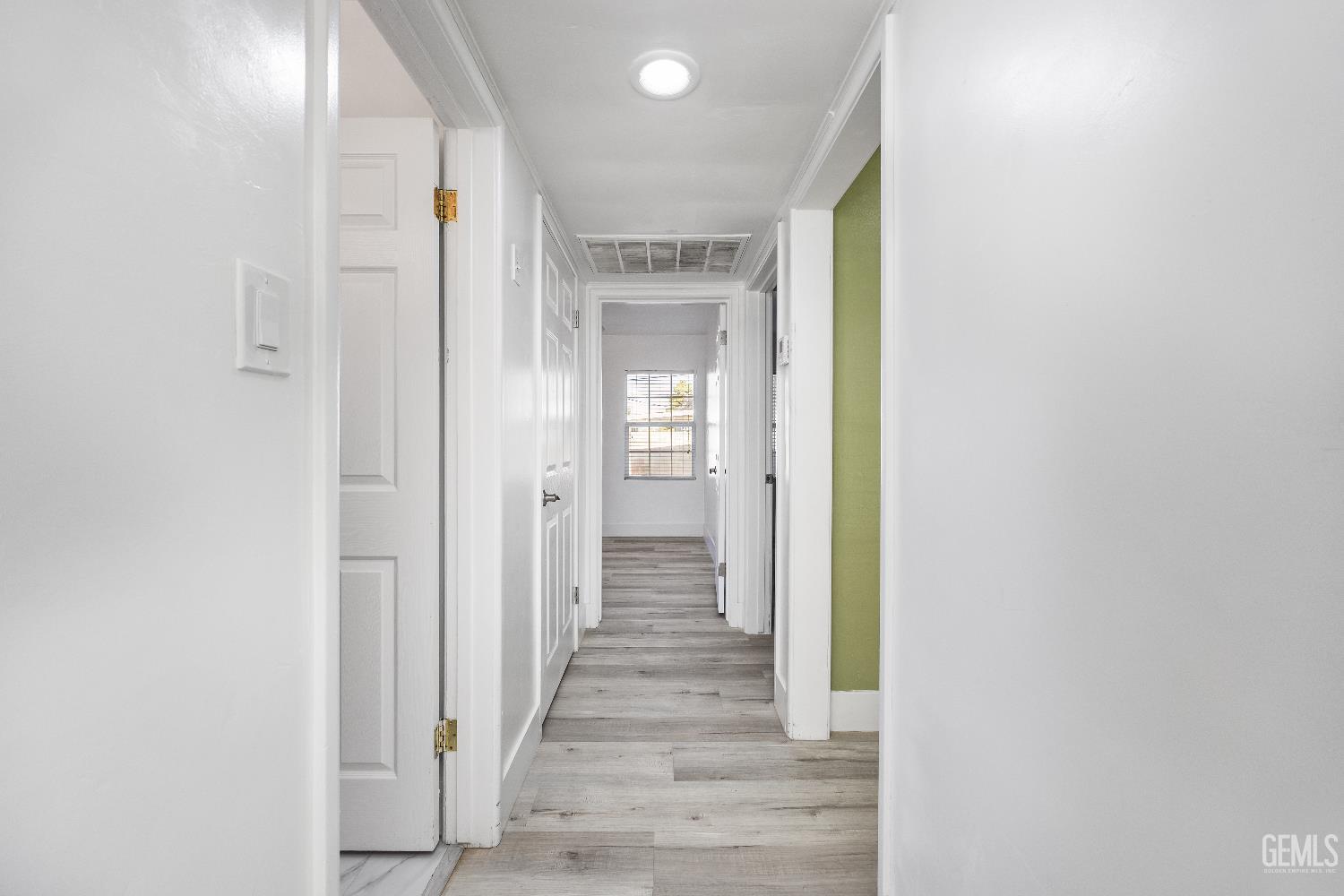 3028 Spruce Street — photo 22