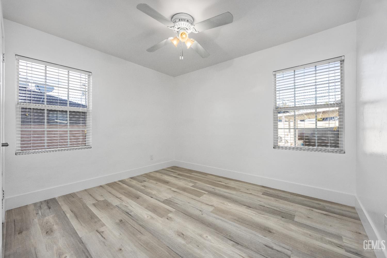 3028 Spruce Street — photo 23