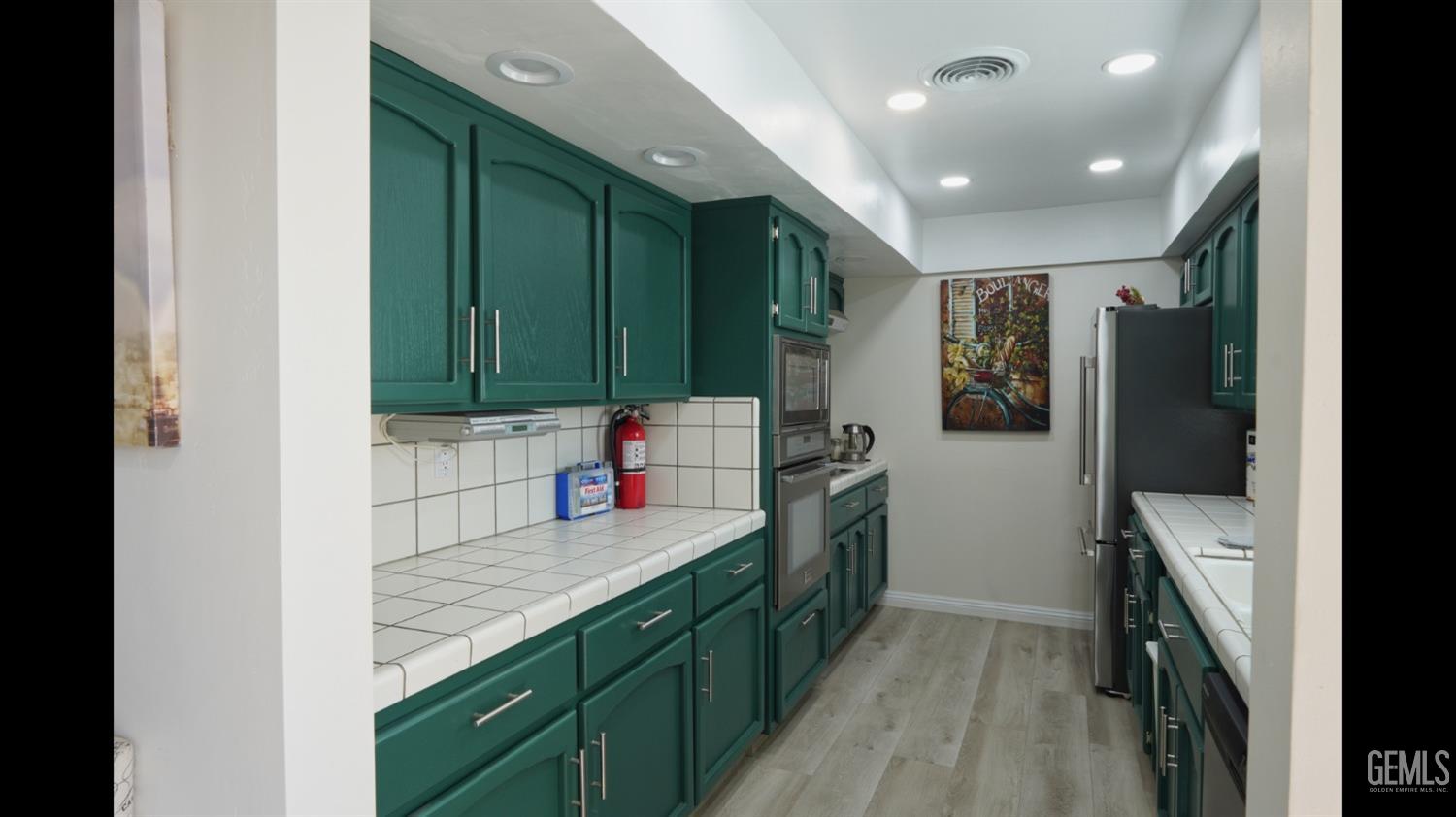 3206 Candlewood Drive — photo 5