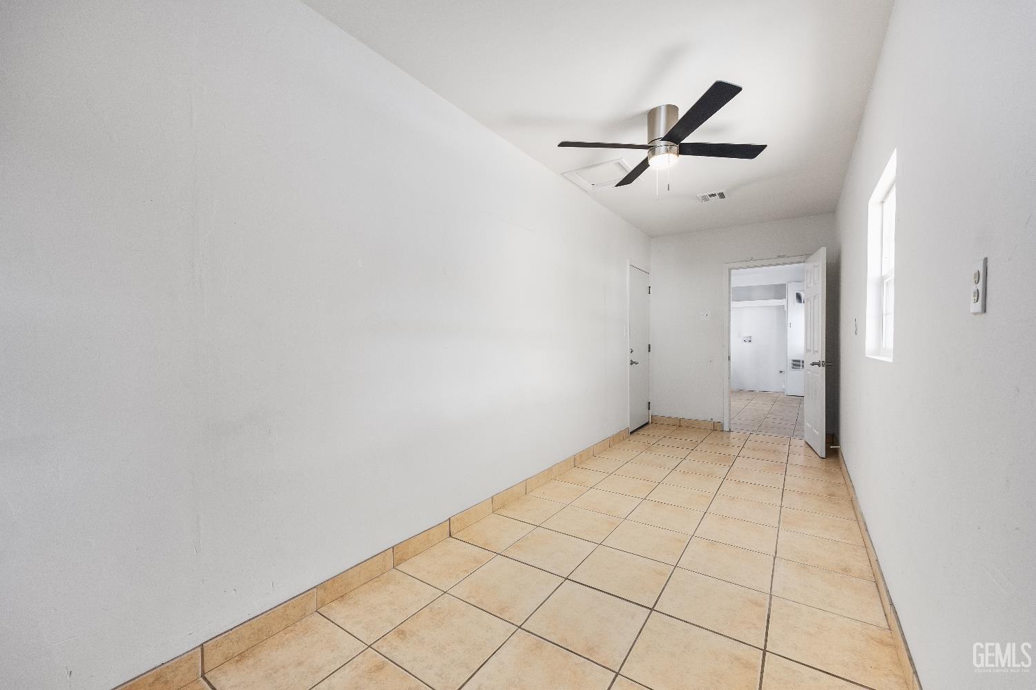 3028 Spruce Street — photo 32