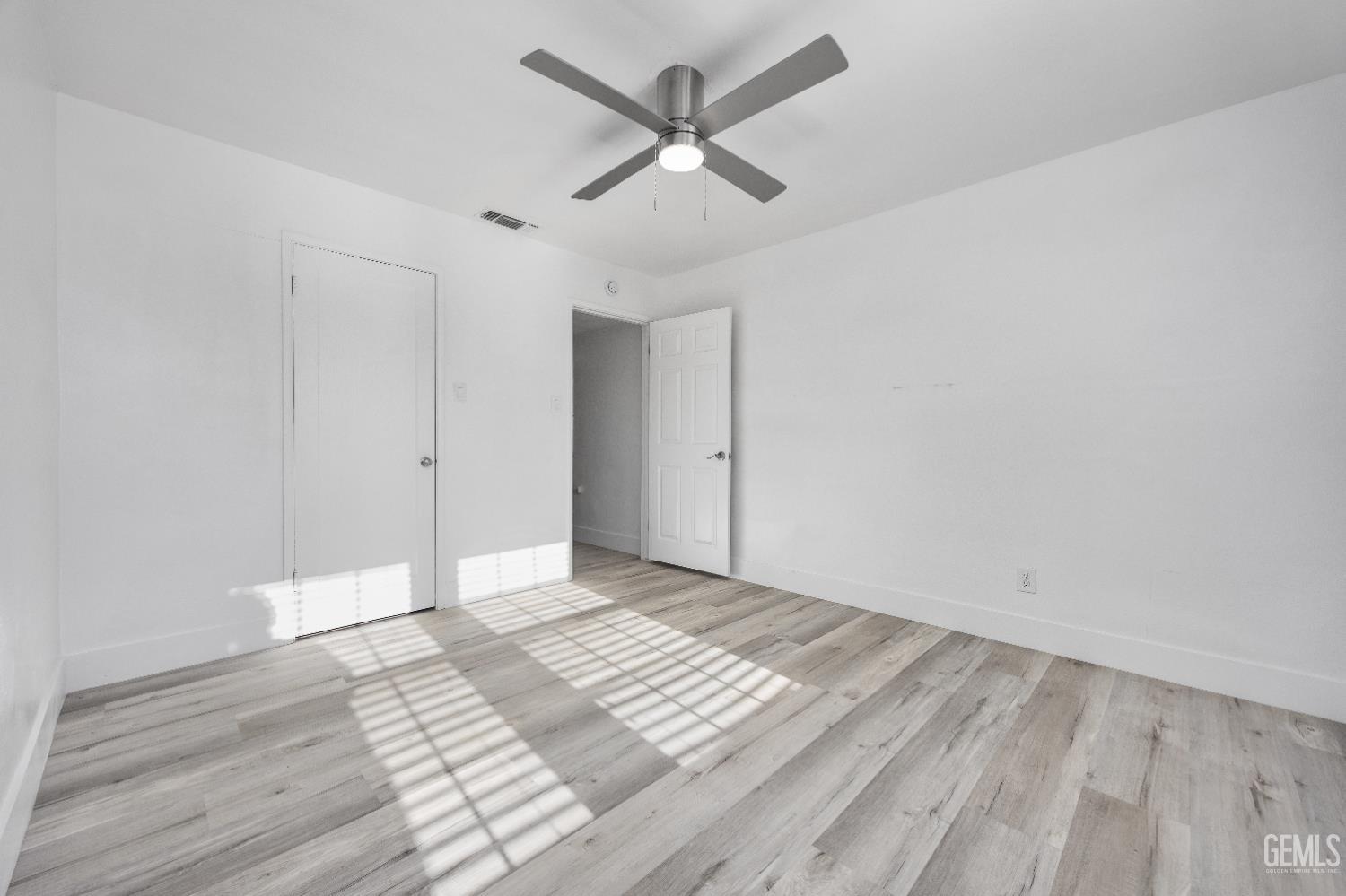 3028 Spruce Street — photo 28
