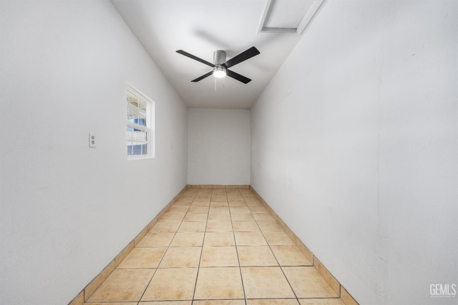3028 Spruce Street — photo 31