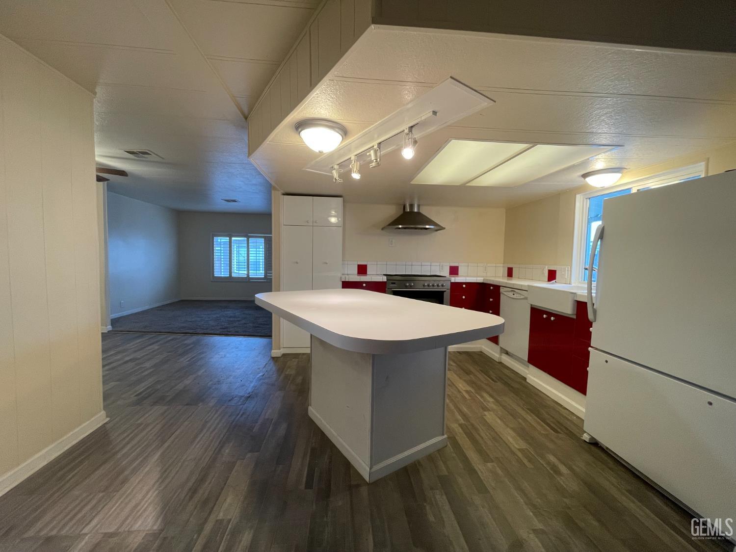 97 Cinnamon Lane — photo 3