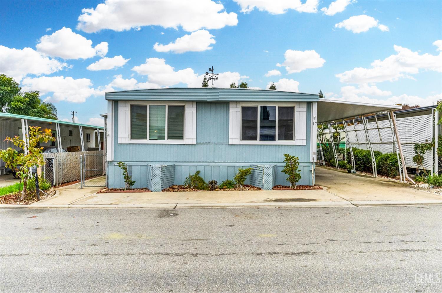 900 James Road — photo 4