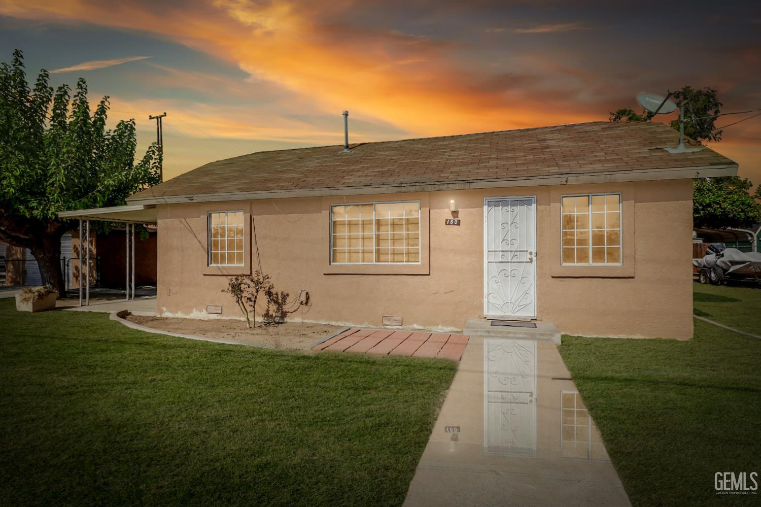 Photo of 776 Butte Avenue, Arvin, CA 93203