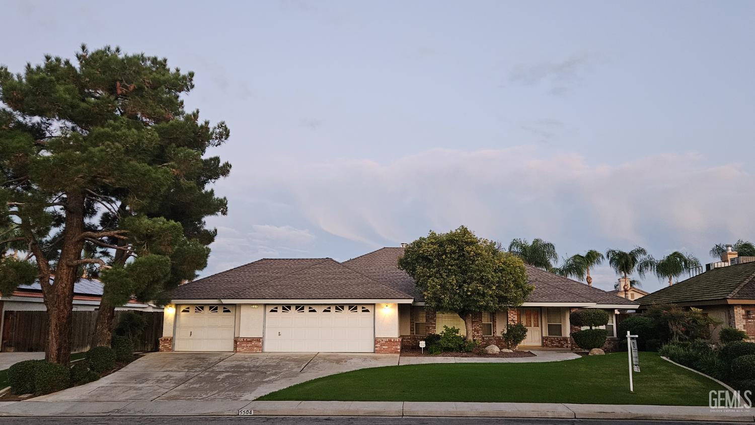 Photo of 5504 Danbury Court, Bakersfield, CA 93312