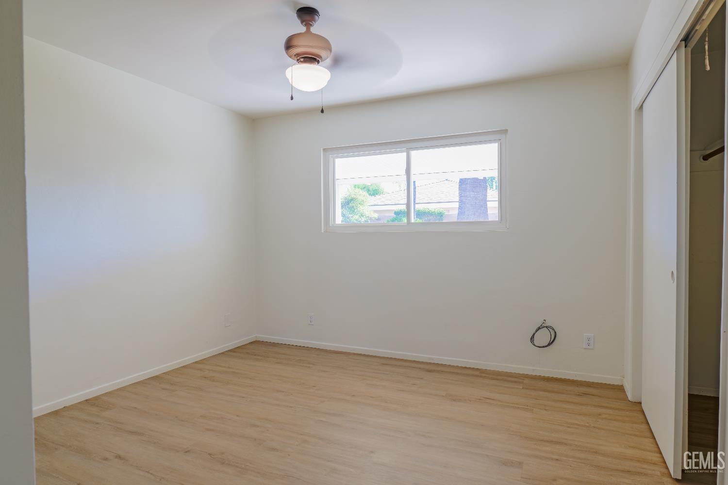 5909 Ashwood Street — photo 22